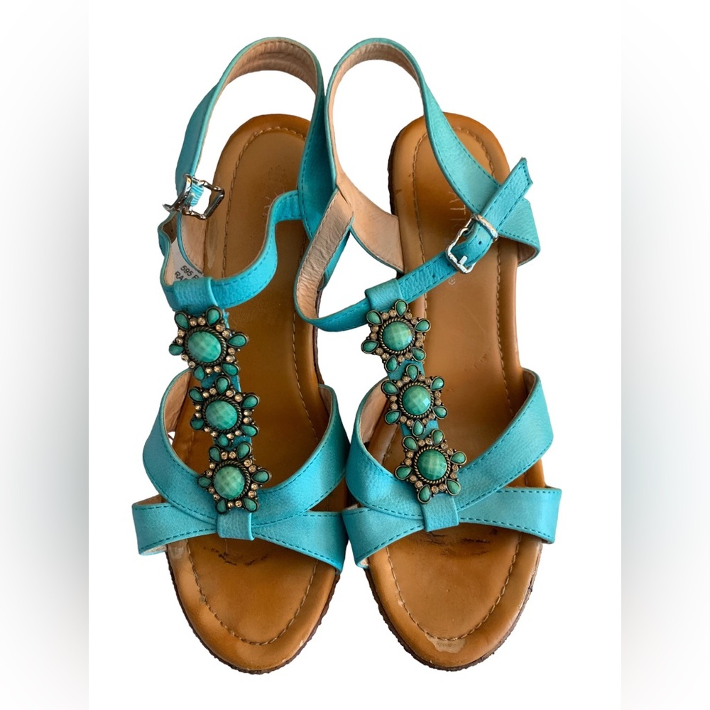 Well loved amazing turquoise jeweled wedges sz 38